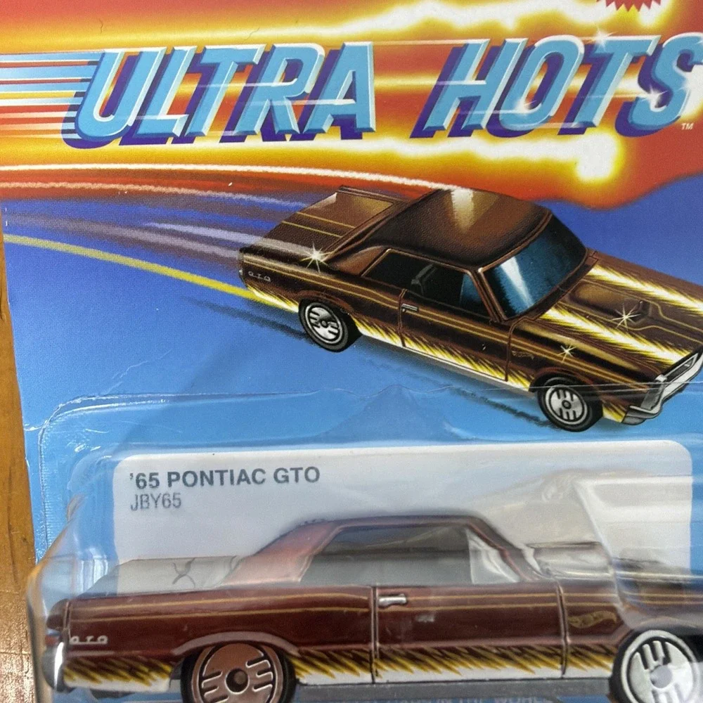 2025 Hot Wheels ULTRA HOTS 6/8 '65‎ PONTIAC GTO Red Target